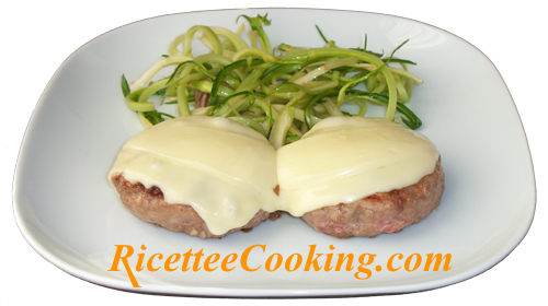 Hamburger saporiti con formaggio fuso